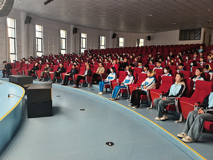 宣讲活动4b.jpg 宣讲活动4b.jpg